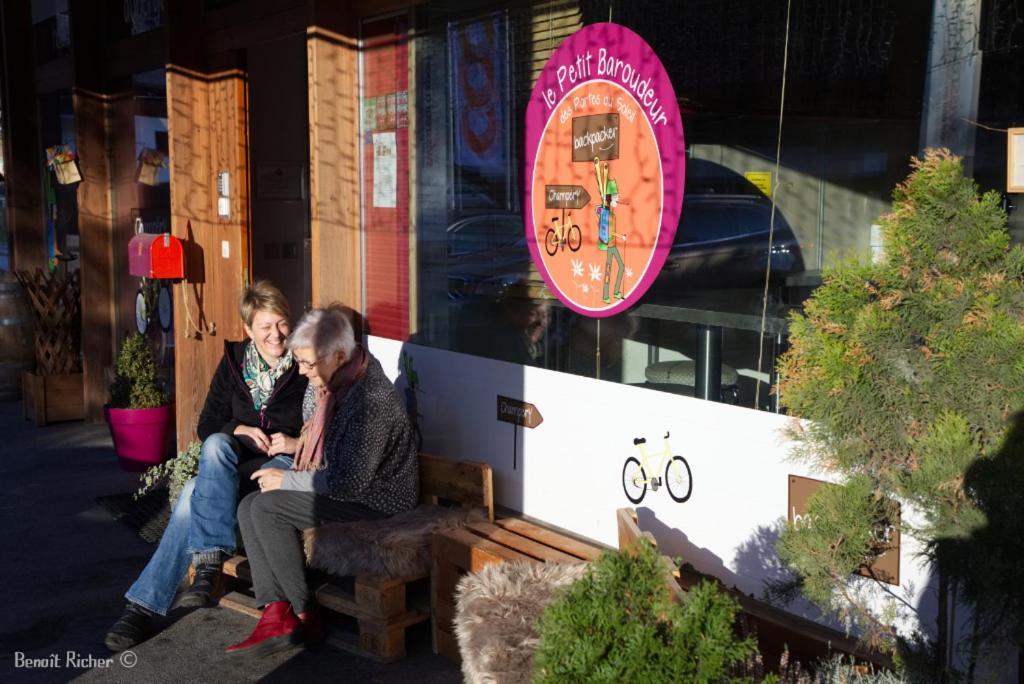 Hostel Backpacker Le Petit Baroudeur Champéry Zewnętrze zdjęcie
