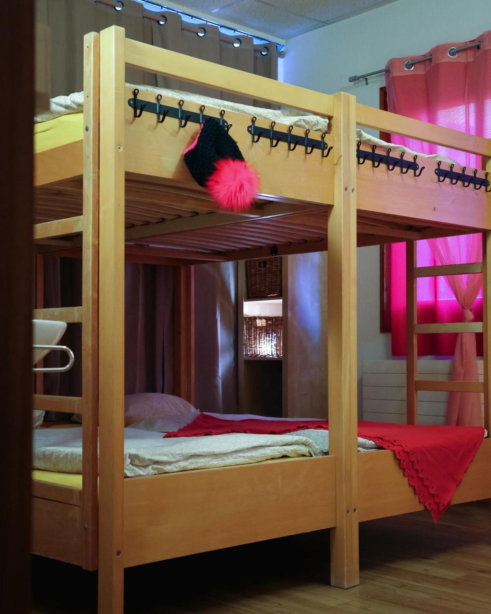 Hostel Backpacker Le Petit Baroudeur Champéry Zewnętrze zdjęcie